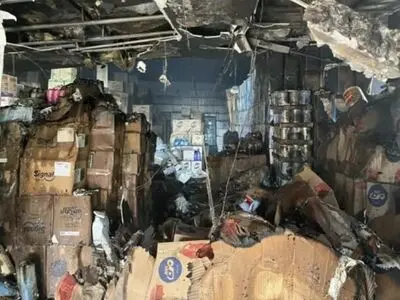 با تلاش آتش نشانان حریق یک واحد تجاری در باغستان کرج مهار شد