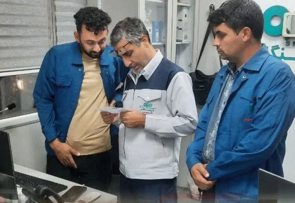 بازدید شبانه علی رسولیان از خطوط تولید و واحد حمل‌ونقل