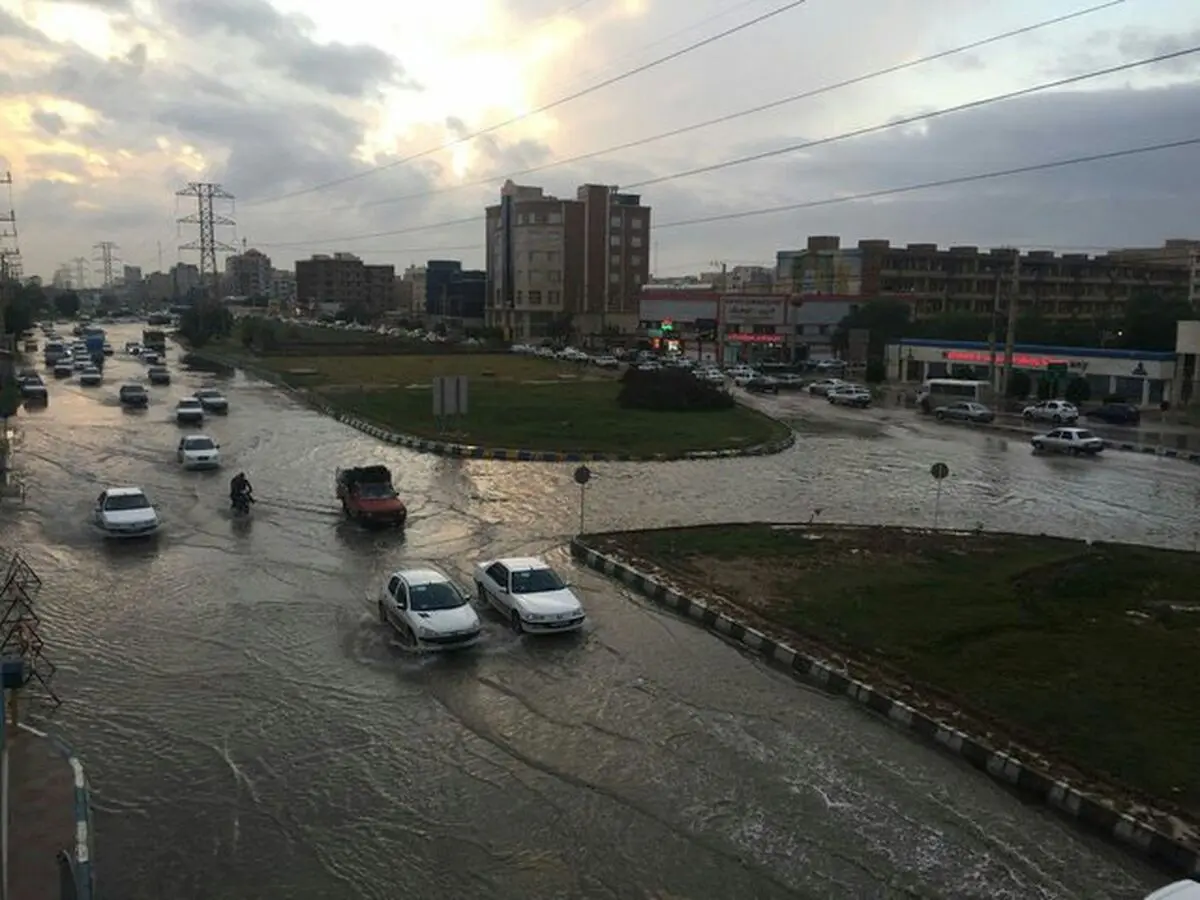 تاکید استاندار خوزستان برای انجام اقدامات مناسب در زمان وقوع بارش‌ها و آب‌گرفتگی‌های معابر 