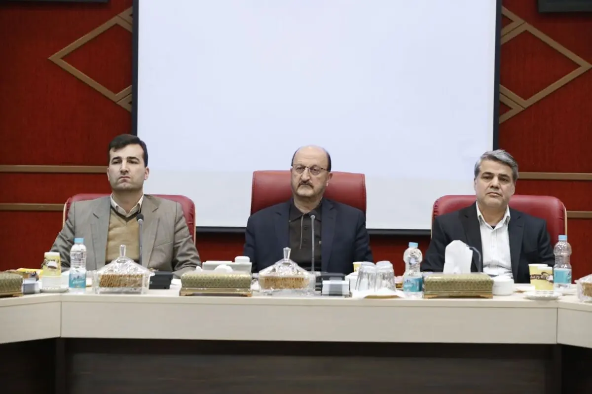 برخی در تریبون‌های داخلی برجام را به ضرر کشور می‌دانند که درست نیست/ برجام باعث شد از ذیل منشور ۷ سازمان ملل خارج شویم
