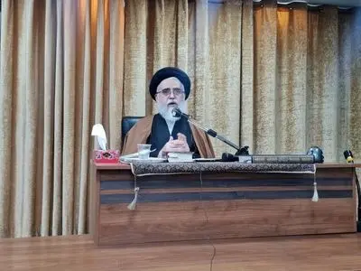 حواله دادن مشکلات به دستهای پشت پرده، فرار مسئولان از پاسخگویی است