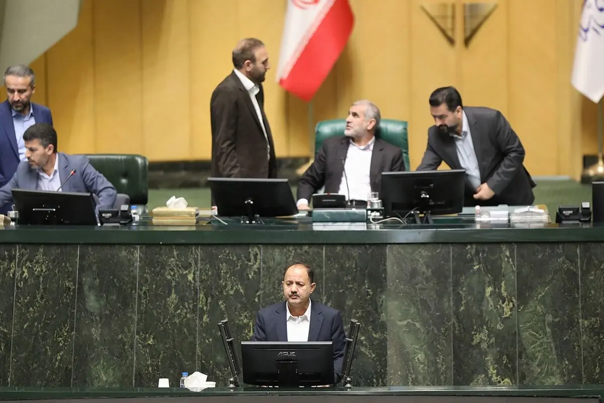 نیروهای شرکتی در لایحه بودجه سال جدید باید ساماندهی شوند