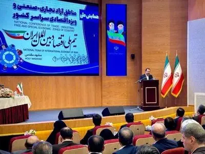 وزیر اقتصاد: جهش تولید در مناطق آزاد نیازمند رفع موانع حقوقی و اجرایی است