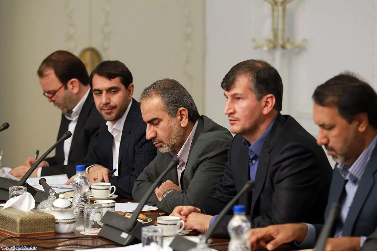 دخالت نمایندگان مراسم معارفه مدیر برق فارس را لغو کرد
