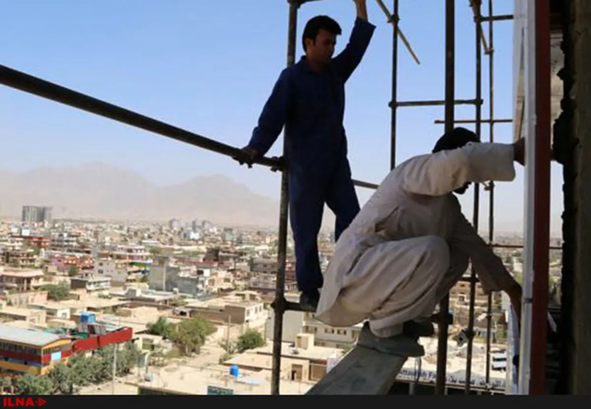 "سقوط از ارتفاع" همچنان قربانی می‌گیرد/ نگذاریم جان‌مان بازیچه نان‌مان شود!