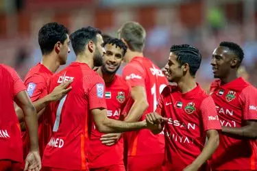 ویدیو: گل سوم شباب الاهلی به تراکتور توسط لیما 