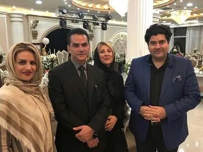 تیپ متفاوت سالار عقیلی و همسرش درمراسم یادبود مرحوم نادر گلچین