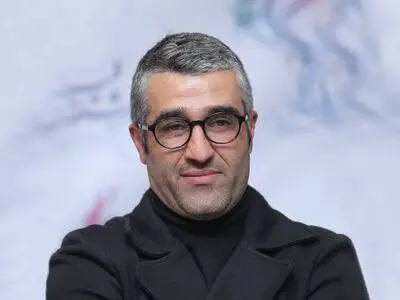 پژمان جمشیدی دومین بازیگر «بی مادر» شد