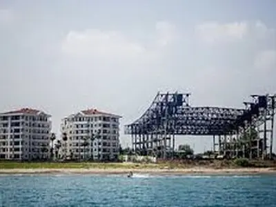 عدم دسترسی نسل آینده به دریا در سواحل مازندران نگران کننده است
