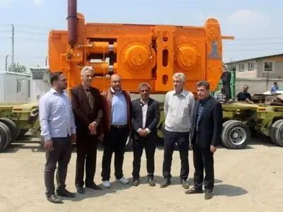 رونمایی از نخستین دستگاه ((HPGR)) پروژه بار برگشتی شرکت سنگ‌آهن  مرکزی
