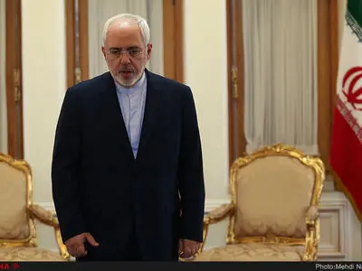 حضور ظریف در کربلا در مراسم احیای شب بیست و یکم