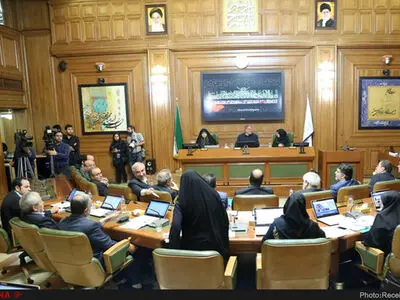 تصویب یک فوریت طرح اعطای نشان‌های شهروندی