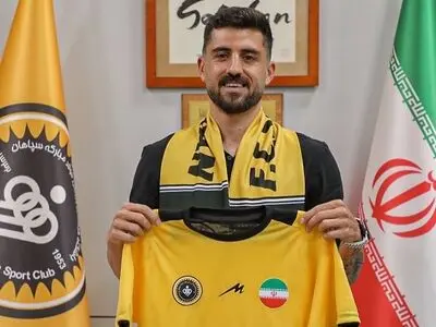 علی نژاد به سپاهان پیوست