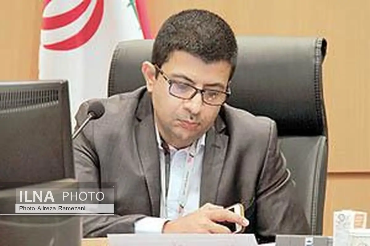 دولت نهم و دهم محصولات با ارزش بالا را نابود کرد/رشد صنایع رانتی در دولت احمدی نژاد