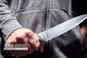 مهارت عجیب و شگفت‌انگیز این آقا در استفاده از چاقو + فیلم