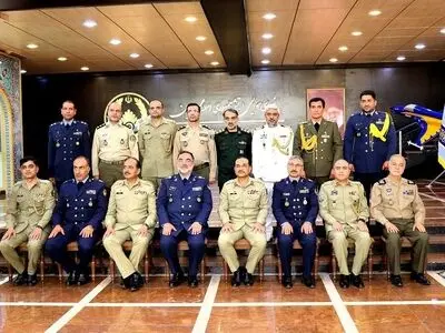 فرمانده ارتش پاکستان با امیر واحدی دیدار کرد
