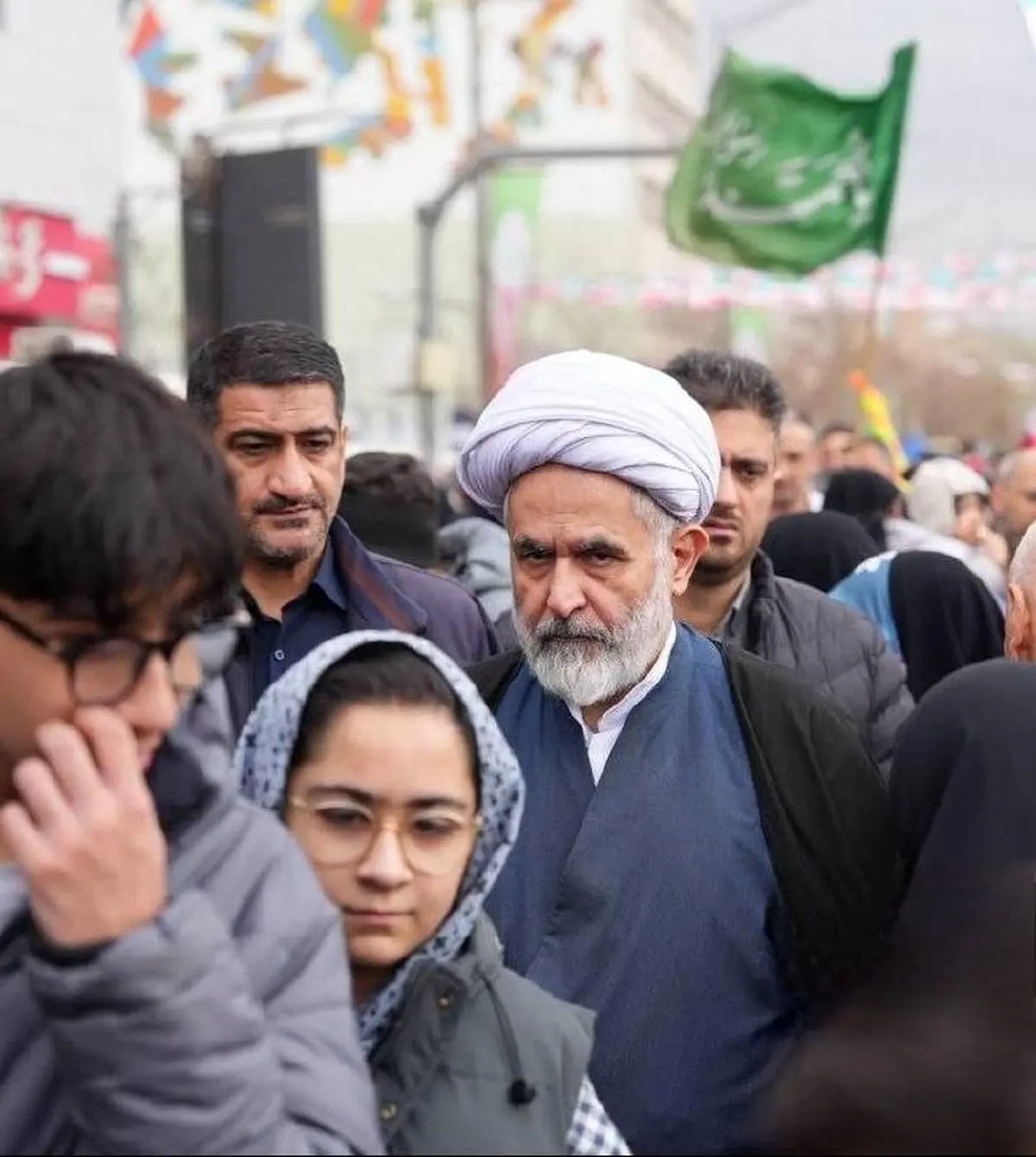 حضور حجت الاسلام طائب در راهپیمایی ۲۲ بهمن