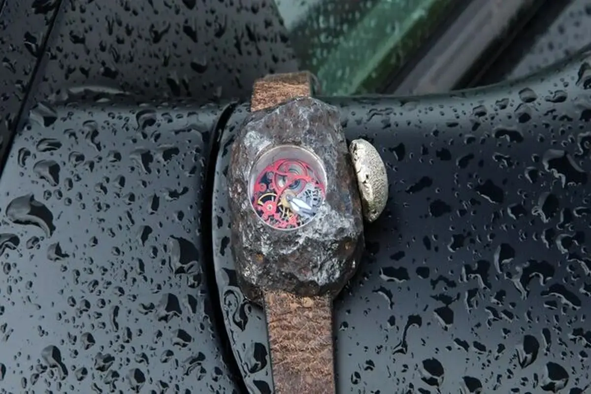 این ساعت لوکس از شهاب‌ سنگ ساخته شد