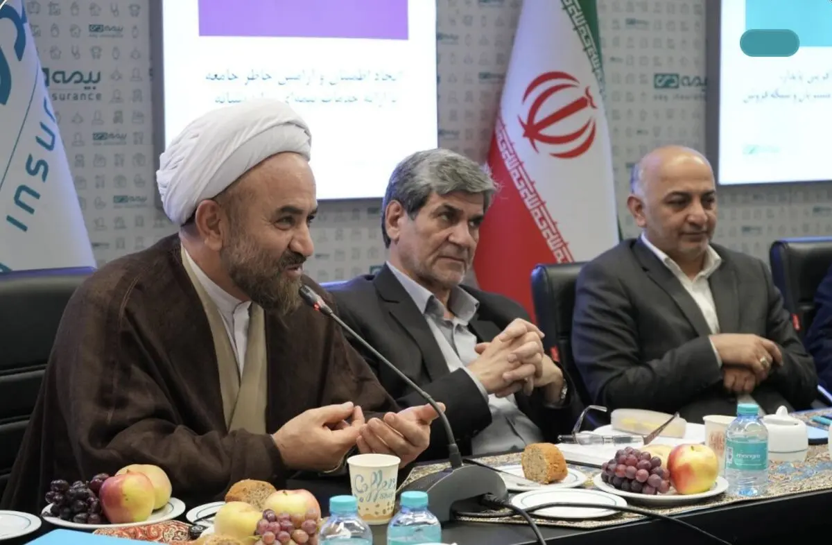 با حضور خانواده دو شهید دانش آموز میناب "دی نامیت" بیمه دی رونمایی شد/ امکان خرید و فروش بدون تعطیلی
