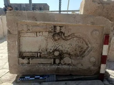 کشف محراب تاریخی در محوطه جهانی پاسارگاد