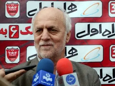 خوردبین: برگزاری دیدار ما برابر تراکتورسازی در هاله‌ای از ابهام است