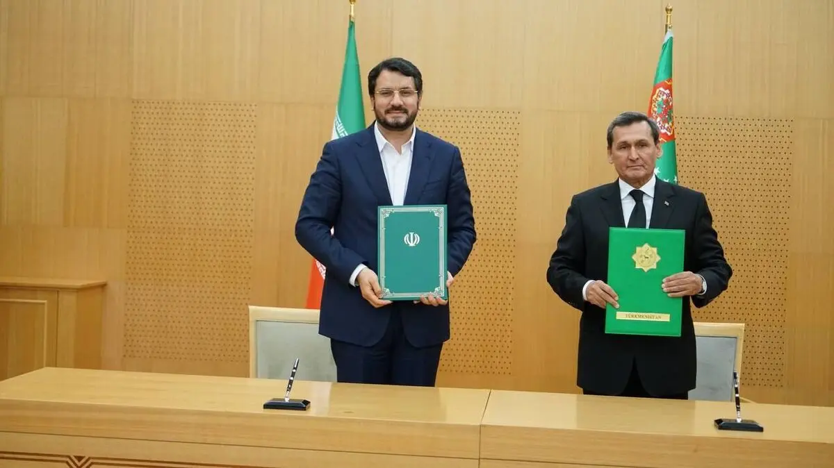 ایران توقع مع ترکمنستان على مذکرات للتعاون بقیمة 900ملیون دولار