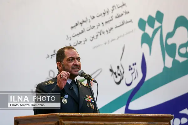 تاکید فرمانده نیروی پدافند هوایی ارتش بر لزوم آشنایی با اندیشه‌های حقوقی جدید