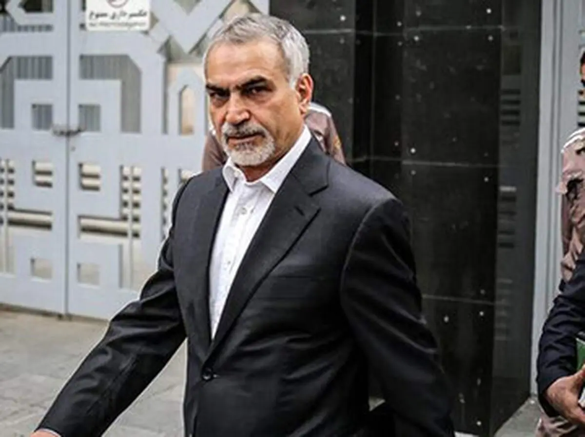 حسین فریدون با شکل و شمایل جدید در یک مراسم+ عکس