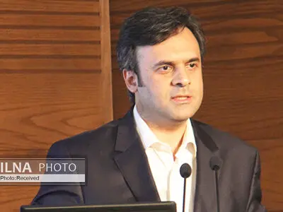 مبنای فعالیت اغلب گالری‌ها غیرتخصصی و بر اساس روابط است/ آموزش «کیوریتور»  لازمه بهبودبخشی وضعیت گالری‌هاست