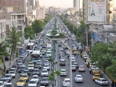 ۳۲۱ هزار خودروی فرسوده سالانه ۴.۶ میلیارد لیتر سوخت کشور را می بلعند

