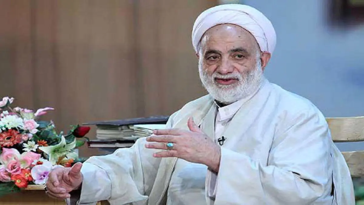 شباهت عجیب حاج آقا قرائتی با برادرش + فیلم