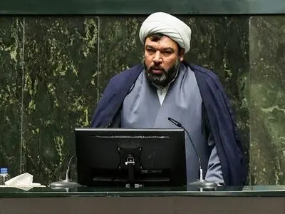 دولت نرخ ارز را کنترل و گرانی‌ها را مهار کند