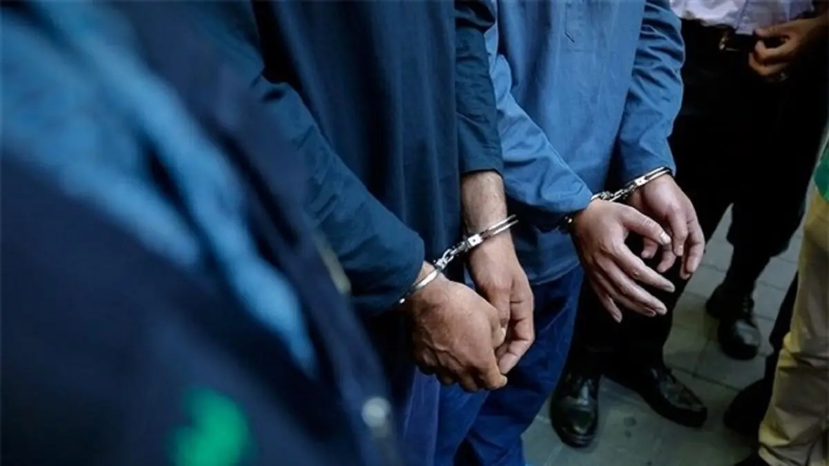 دستگیری سرشبکه‌های قاچاق سوخت در بندرکلاهی شهرستان میناب