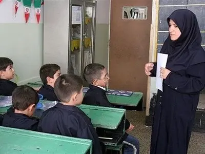 مطالبات معلمان سرفیروزآباد و بیلوار را با جدیت پیگیری خواهیم کرد