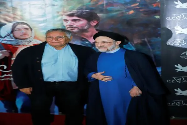 سید محمد خاتمی به تماشای «زیبا صدایم کن» نشست