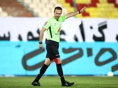 حیدری:  VAR نمی‌تواند در همه چیز دخالت کند/ اعتراض در فوتبال ایران خیلی زیاد استب