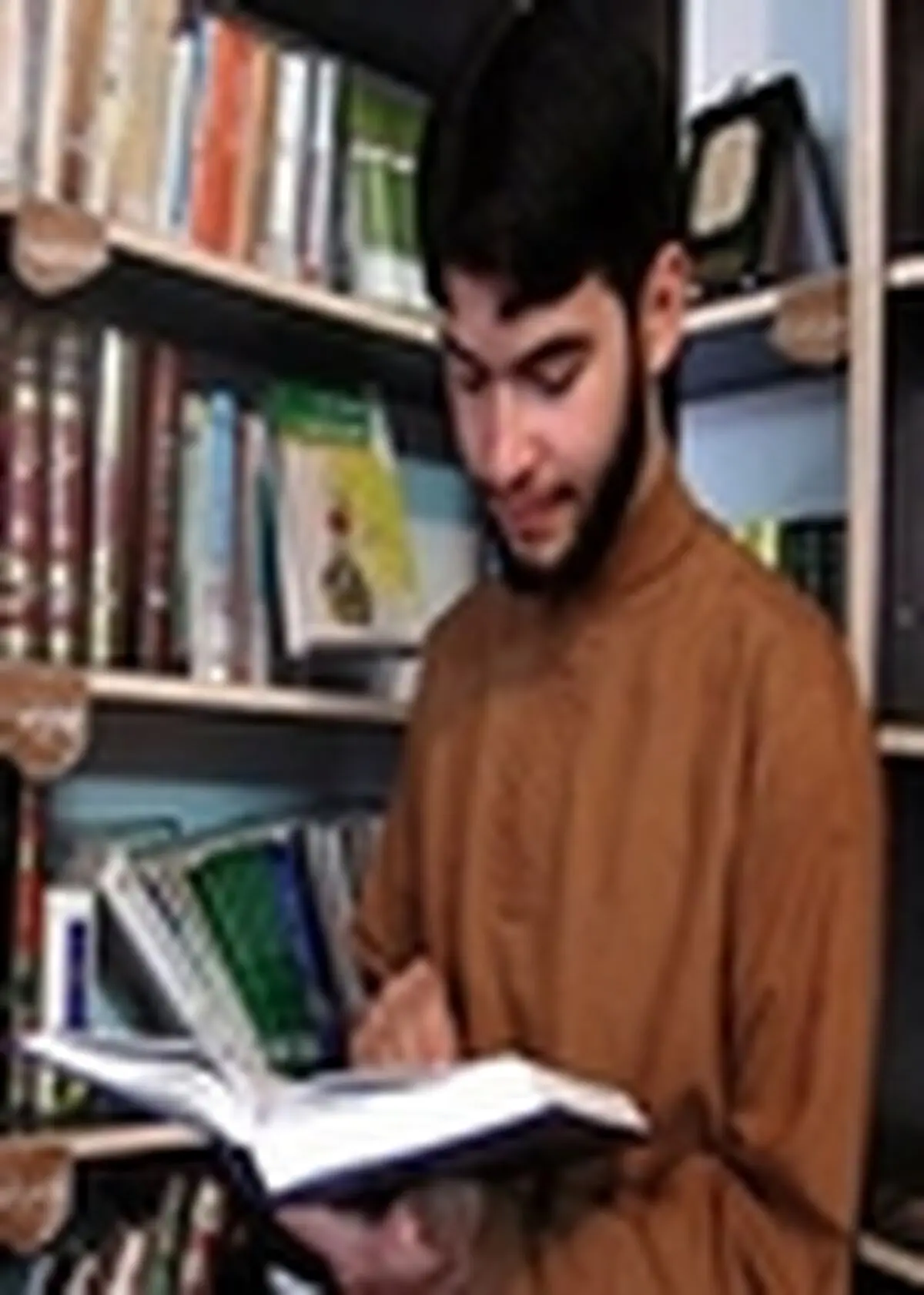 از قافله ۱۰ میلیون نفرحافظ قرآن کریم جا نمانید